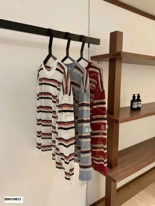 ÁO THUN KẺ DÁNG RỘNG WGWE