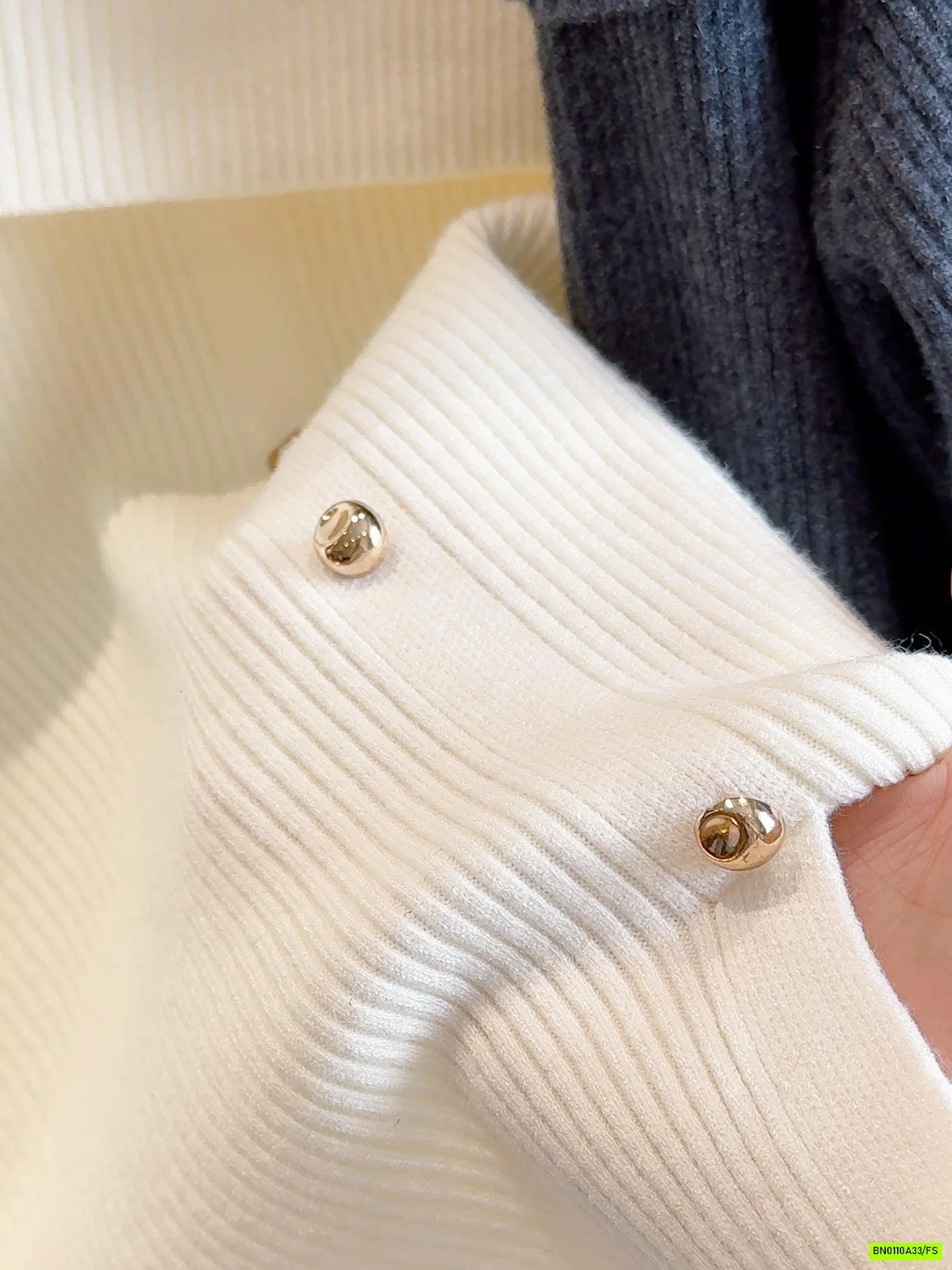 ÁO LEN TRỄ VAI GIẢ CÚC ANNA