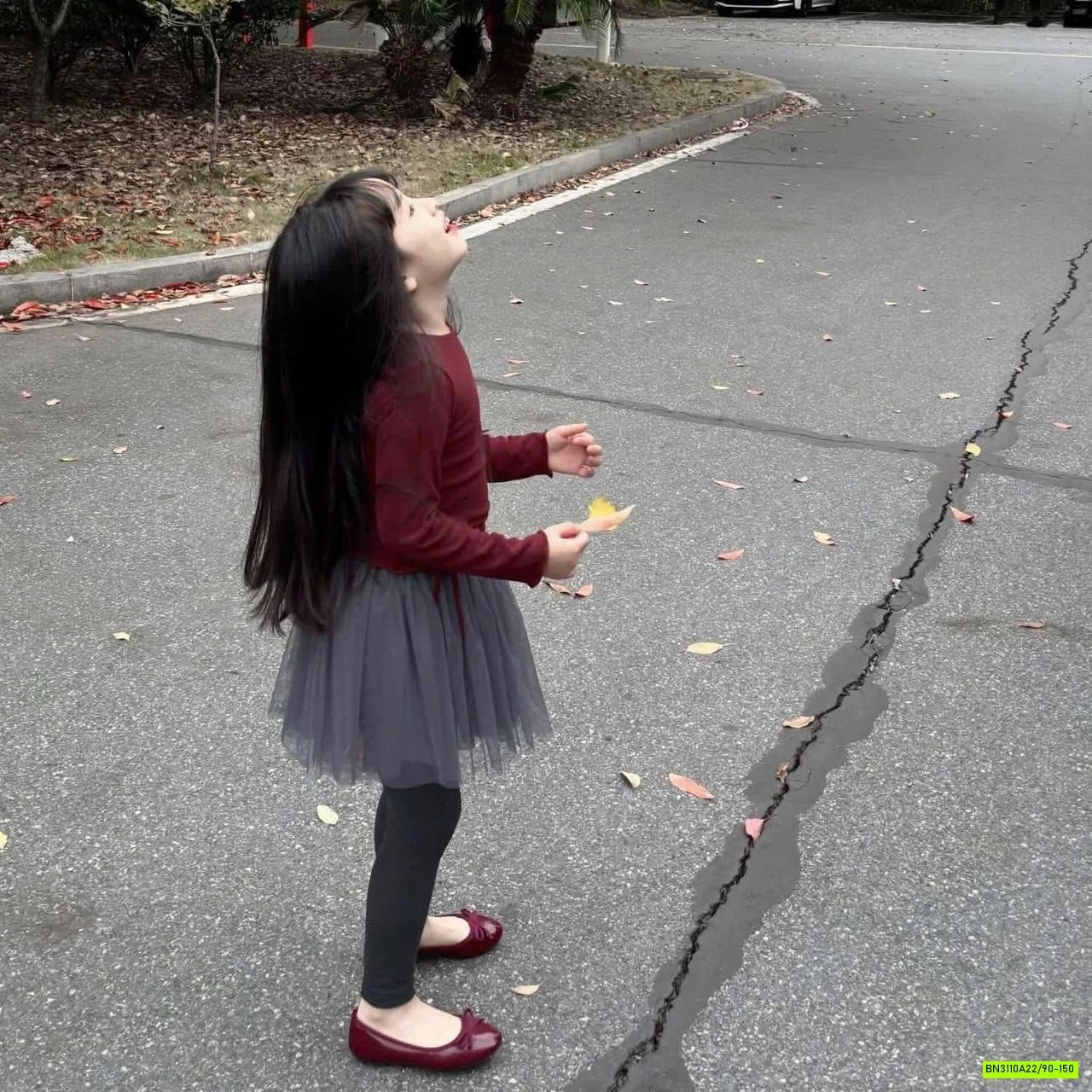 SÉT MONTOGHI MIX CHÂN VÁY TUTU NÀNG THƠ