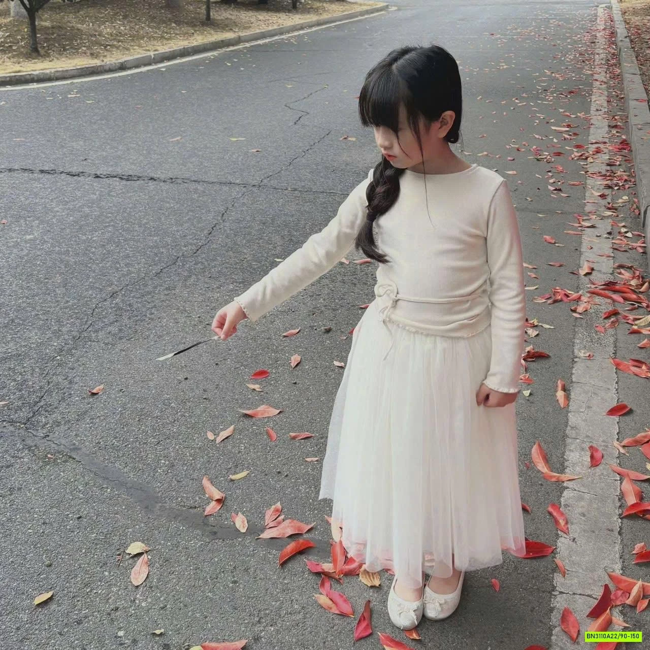 SÉT MONTOGHI MIX CHÂN VÁY TUTU NÀNG THƠ