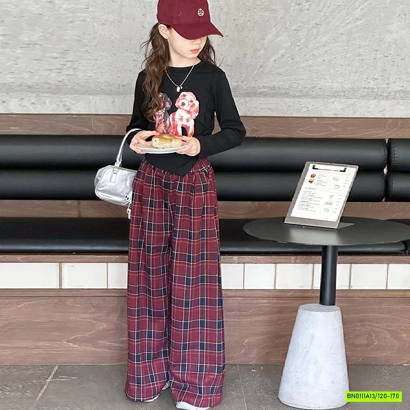 CROPTOP VẠT CHÉO MIX QUẦN SUÔNG CARO