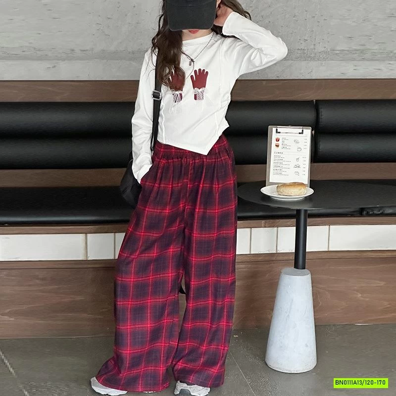 CROPTOP VẠT CHÉO MIX QUẦN SUÔNG CARO