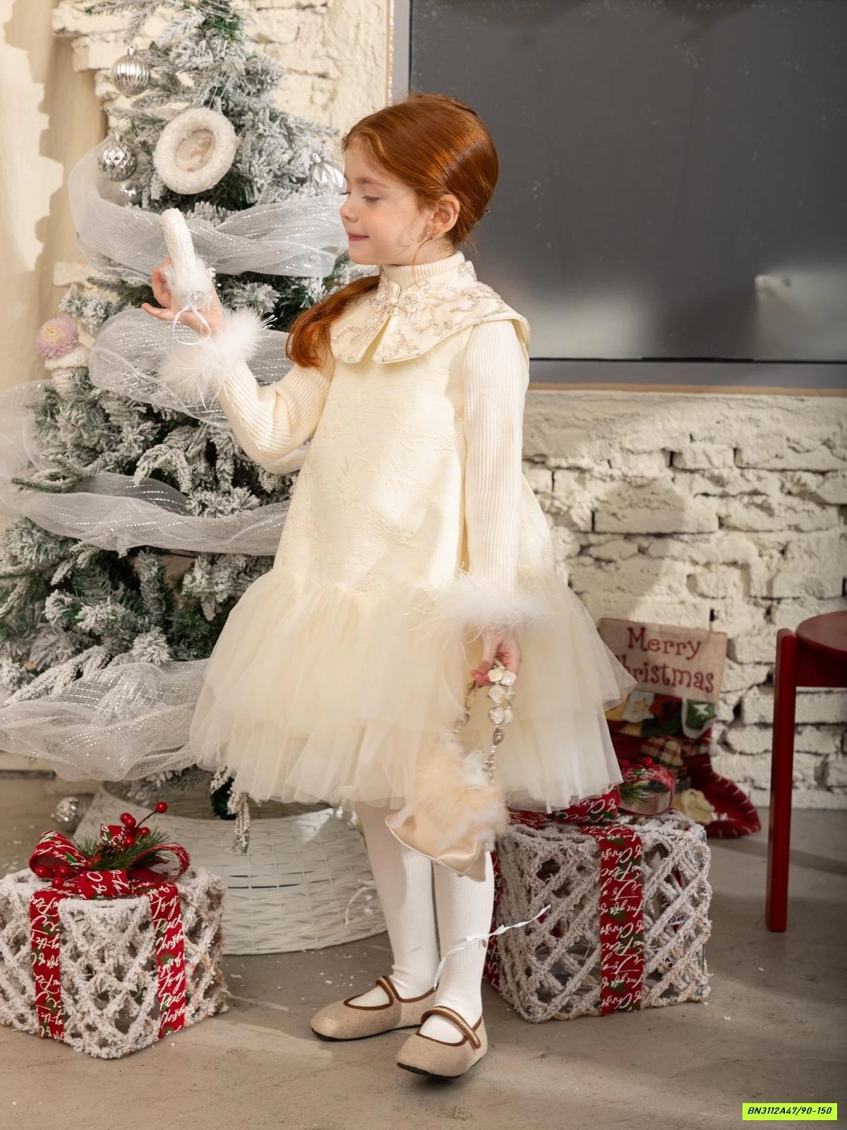 SƯỜN XÁM LÓT NHUNG PHỐI VOAN (KO KÈM ÁO LEN)