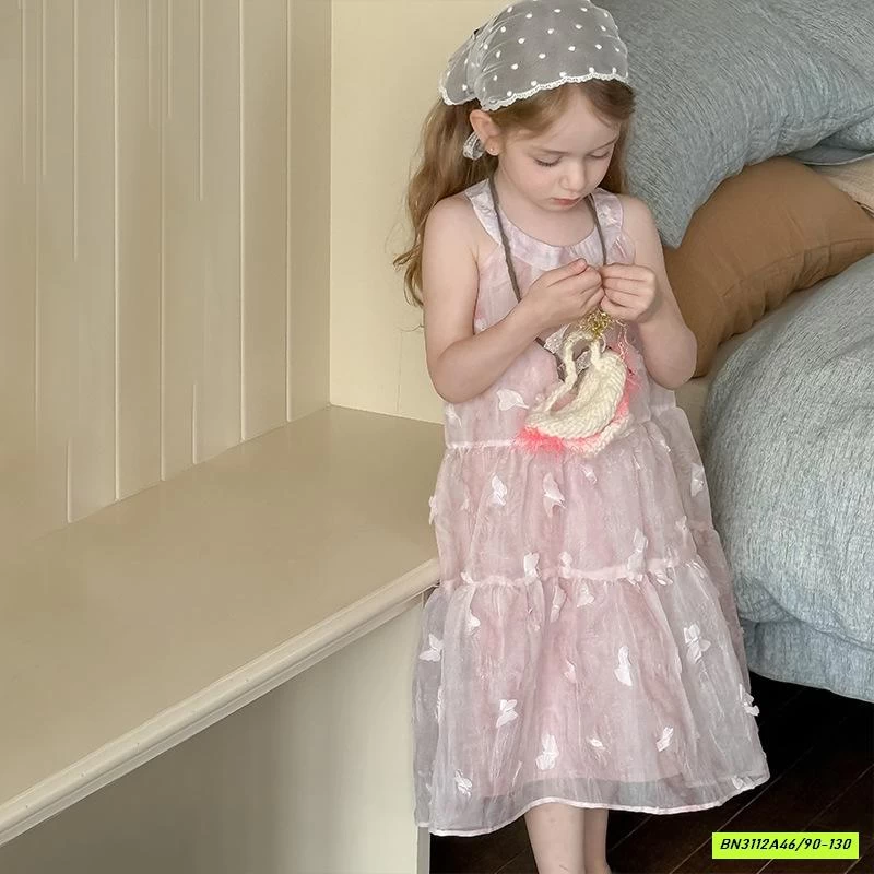 ĐẦM VOAN CỔ YẾM HỒNG GẮN BƯỚM AMUHOU