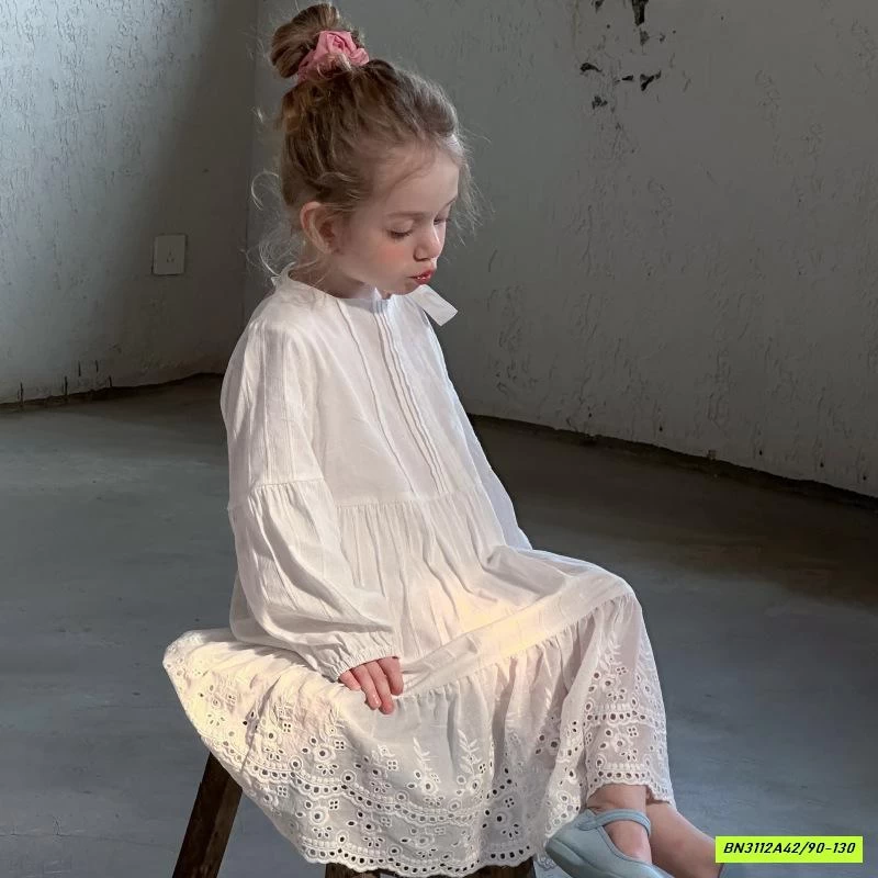 ĐẦM SUÔNG TRẮNG THÊU TIỂU THƯ AMUHOU