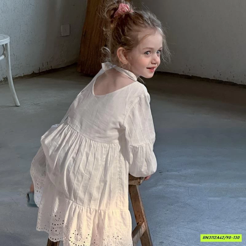 ĐẦM SUÔNG TRẮNG THÊU TIỂU THƯ AMUHOU