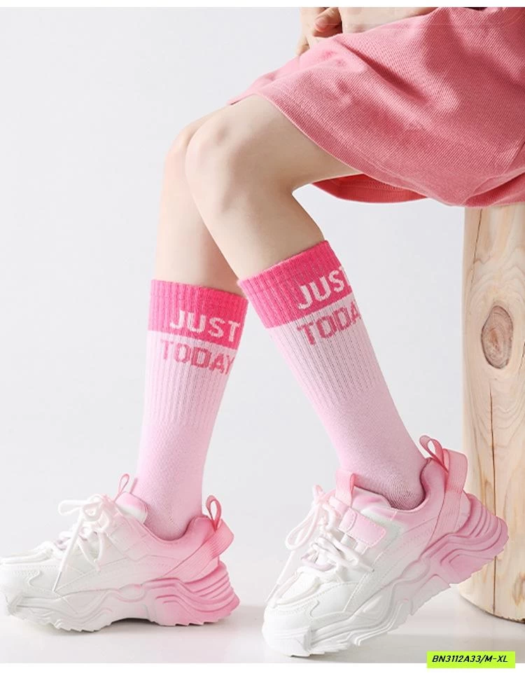 SÉT 4Đ TẤT PHỐI MÀU NGANG GỐI BG