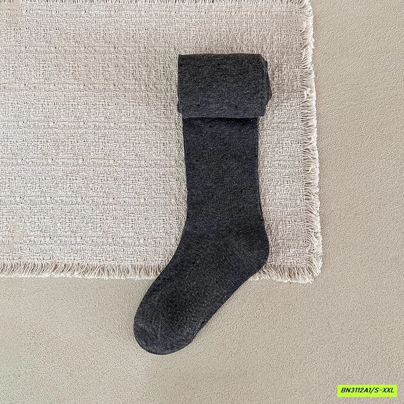 QUẦN TẤT MỎNG LIỀN BÀN CHẤM BI