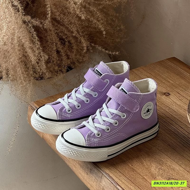 GIÀY THỂ THAO QUAI DÁN