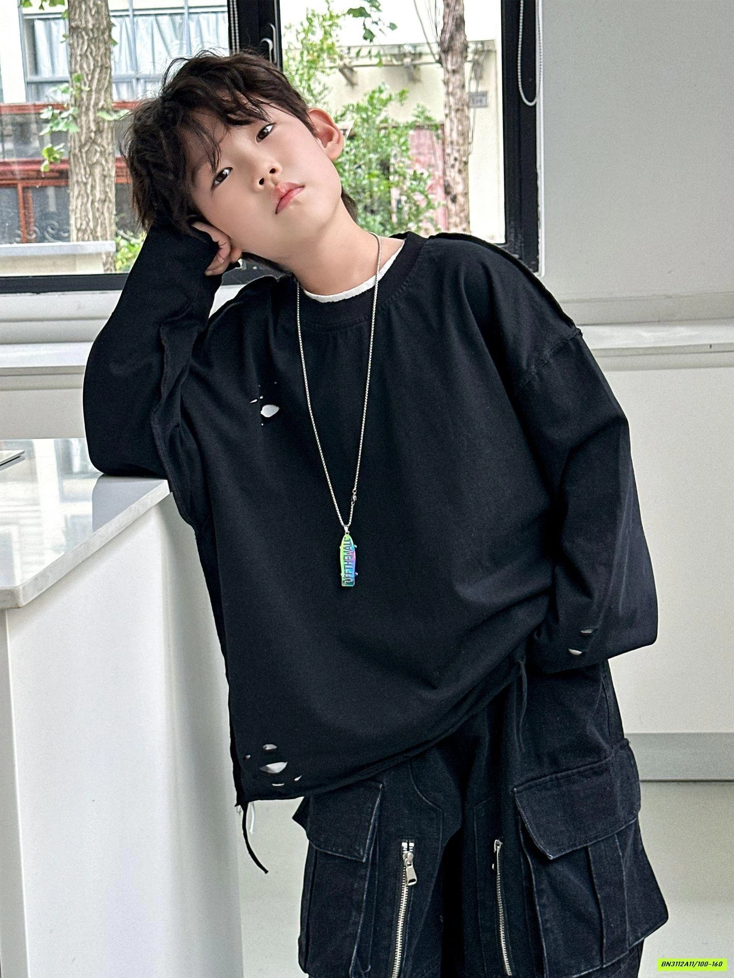 ÁO THUN TRƠN RÁCH GẤU