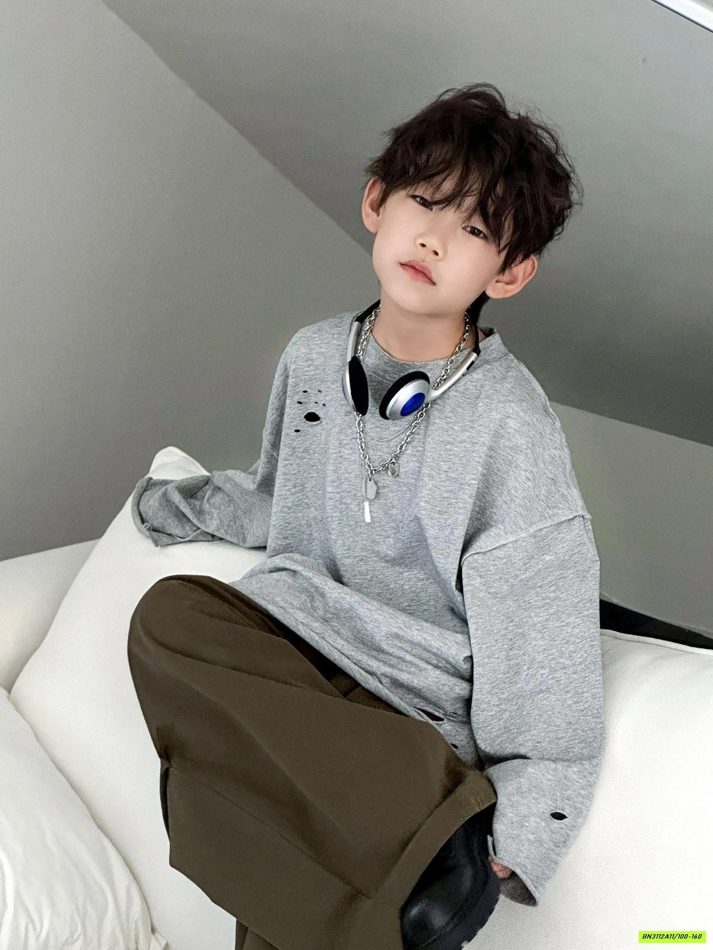 ÁO THUN TRƠN RÁCH GẤU