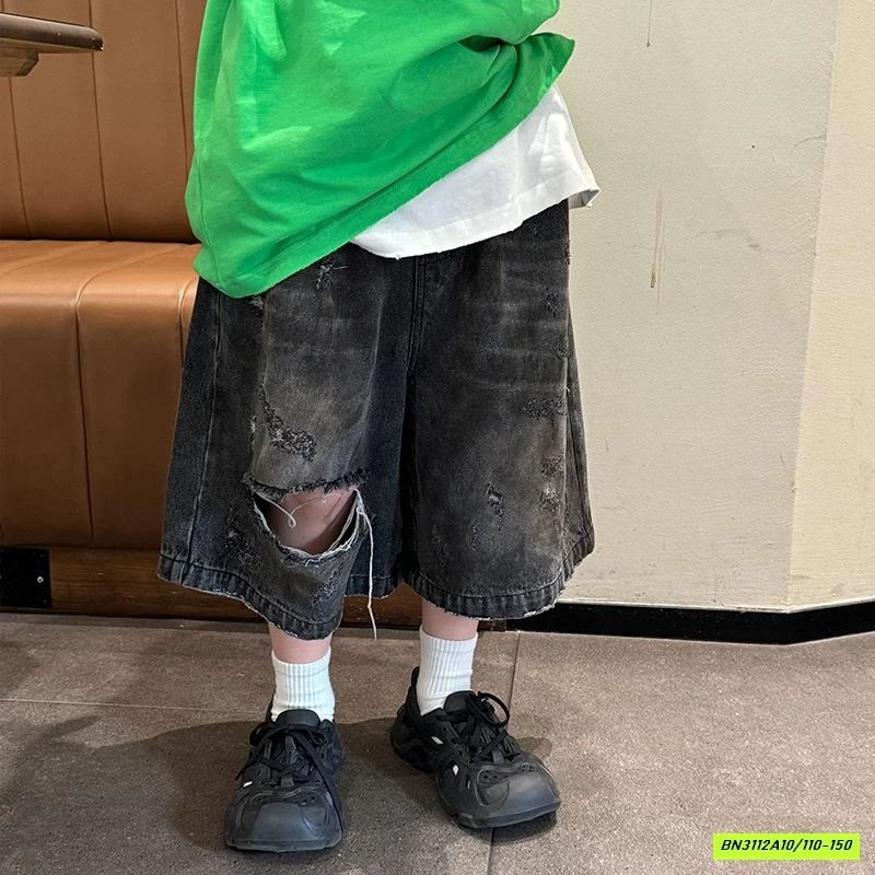 SHORT JEANS RÁCH GỐI ĐEN CÁ TÍNH