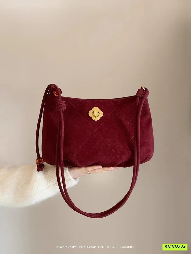 TÚI NHUNG HOA TRÀ VÀNG CHIO2ND