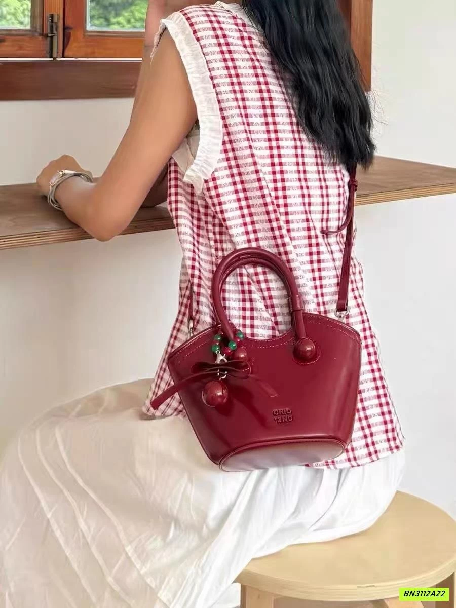 TÚI XÁCH CHERRY ĐỎ CHIO2ND