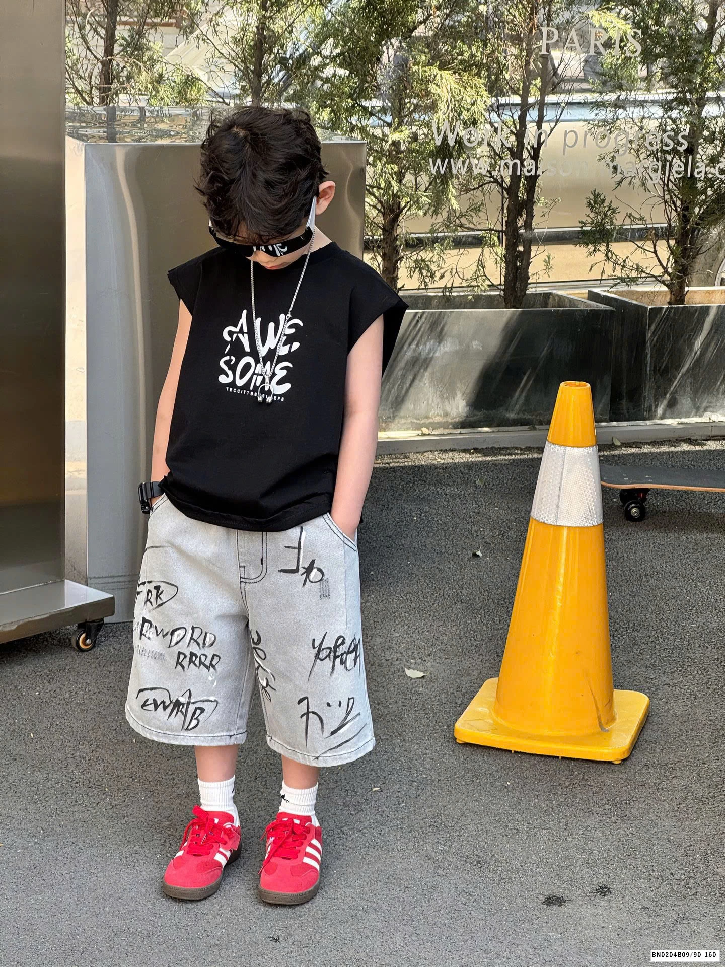 QUẦN SHORT JEAN BẠC MÀU VIẾT CHỮ