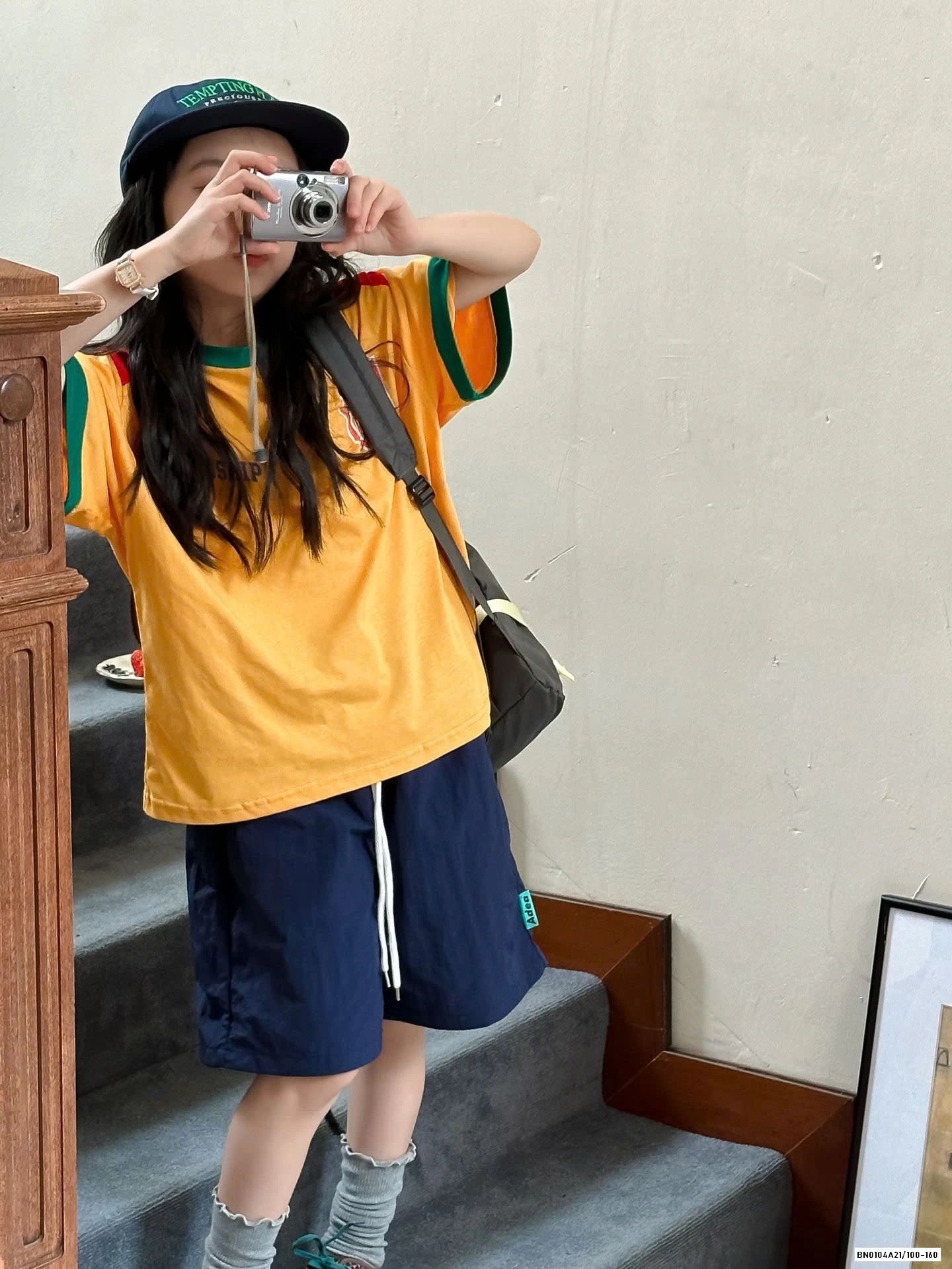 ÁO CAM SỌC VAI CÁ TÍNH TCKIDS