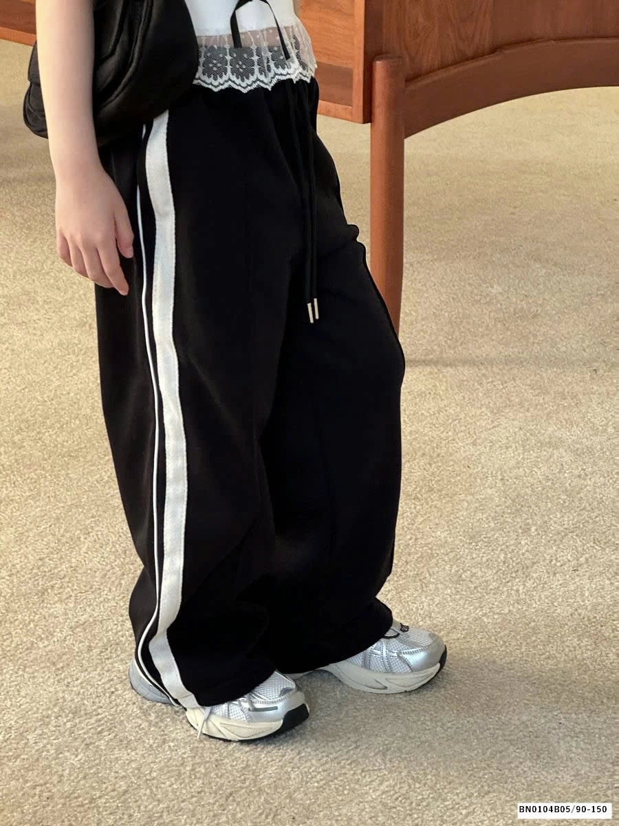 QUẦN THỂ THAO COTTON SỌC BÊN