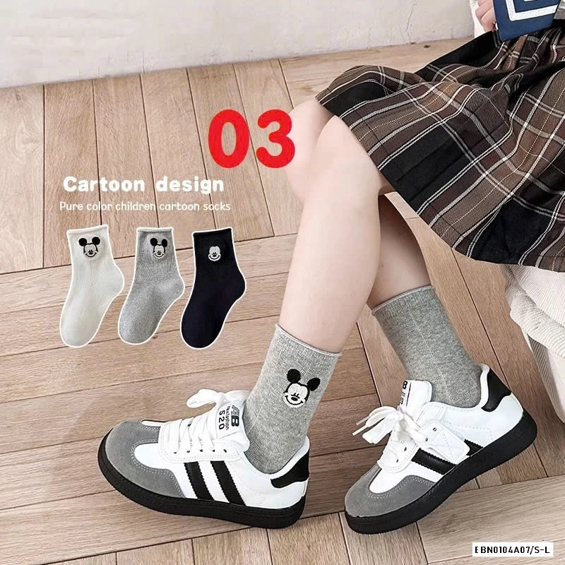 SÉT 3Đ TẤT TONE ĐEN TRẮNG