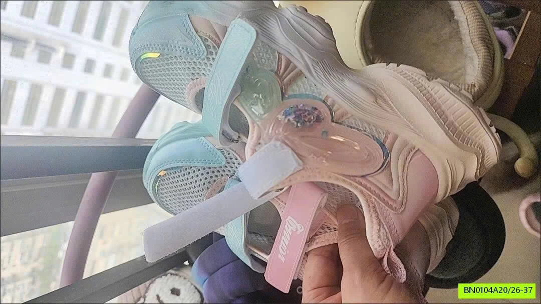 GIÀY QUAI DÁN PHỐI MÀU WARRIOR