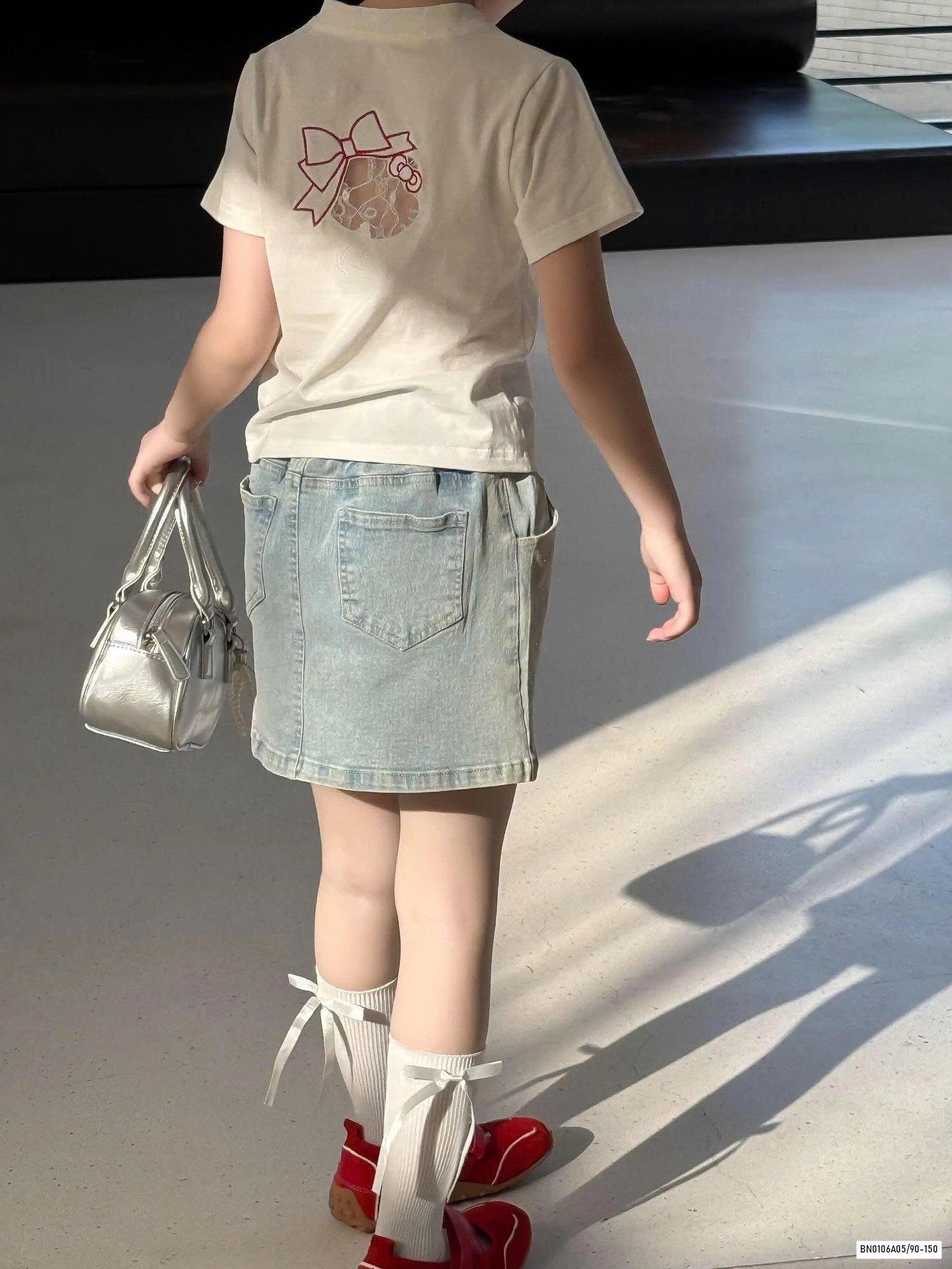 ÁO CỔ V MIX CV JEANS BLING