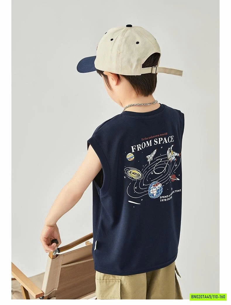 TANKTOP IN VŨ TRỤ