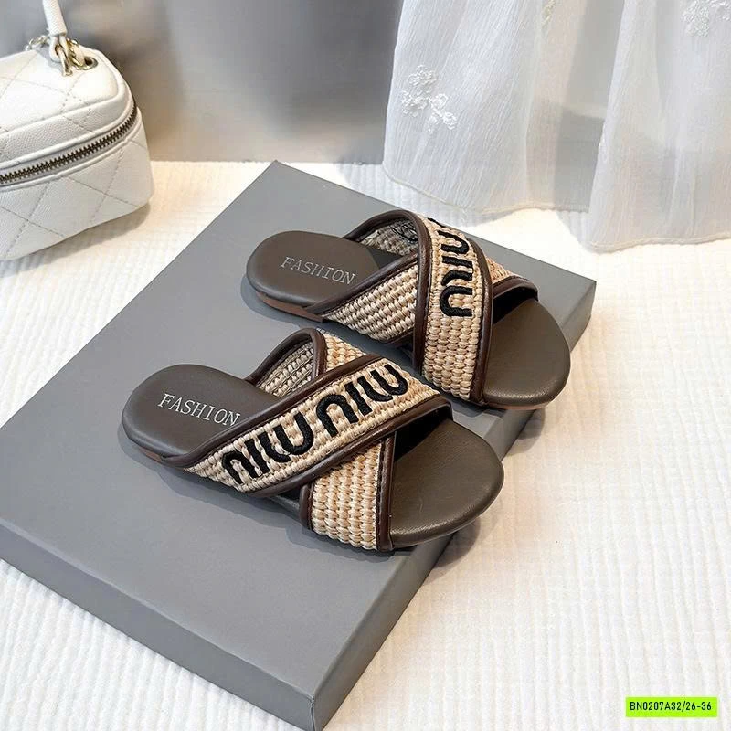 DÉP LÊ MIU QUAI CHÉO