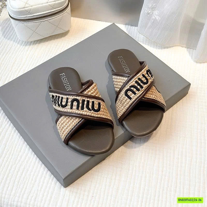 DÉP LÊ MIU QUAI CHÉO