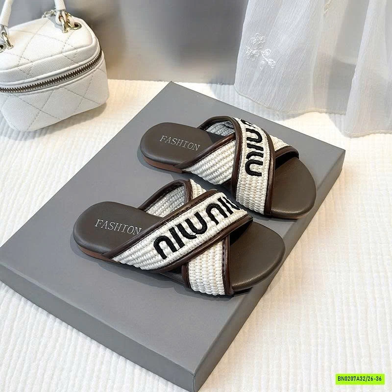 DÉP LÊ MIU QUAI CHÉO