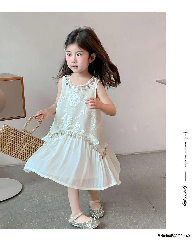 VÁT SÁT NÁCH GẮN ĐÁ SẮC MÀU