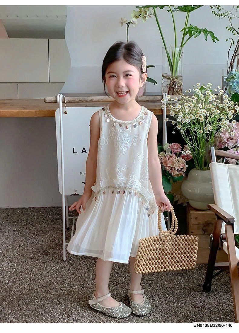 VÁT SÁT NÁCH GẮN ĐÁ SẮC MÀU