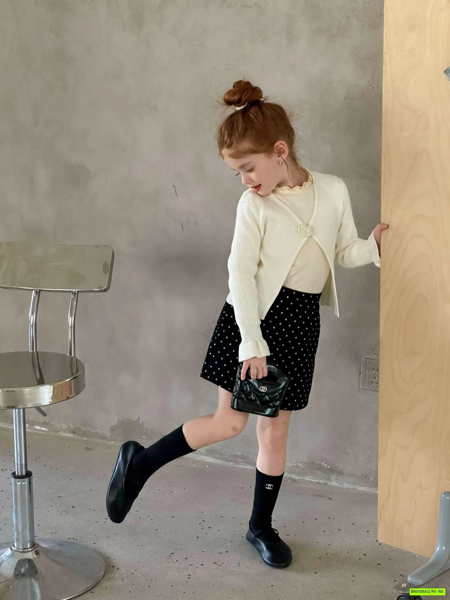 CHÂN VÁY CHỮ A CHẤM BI