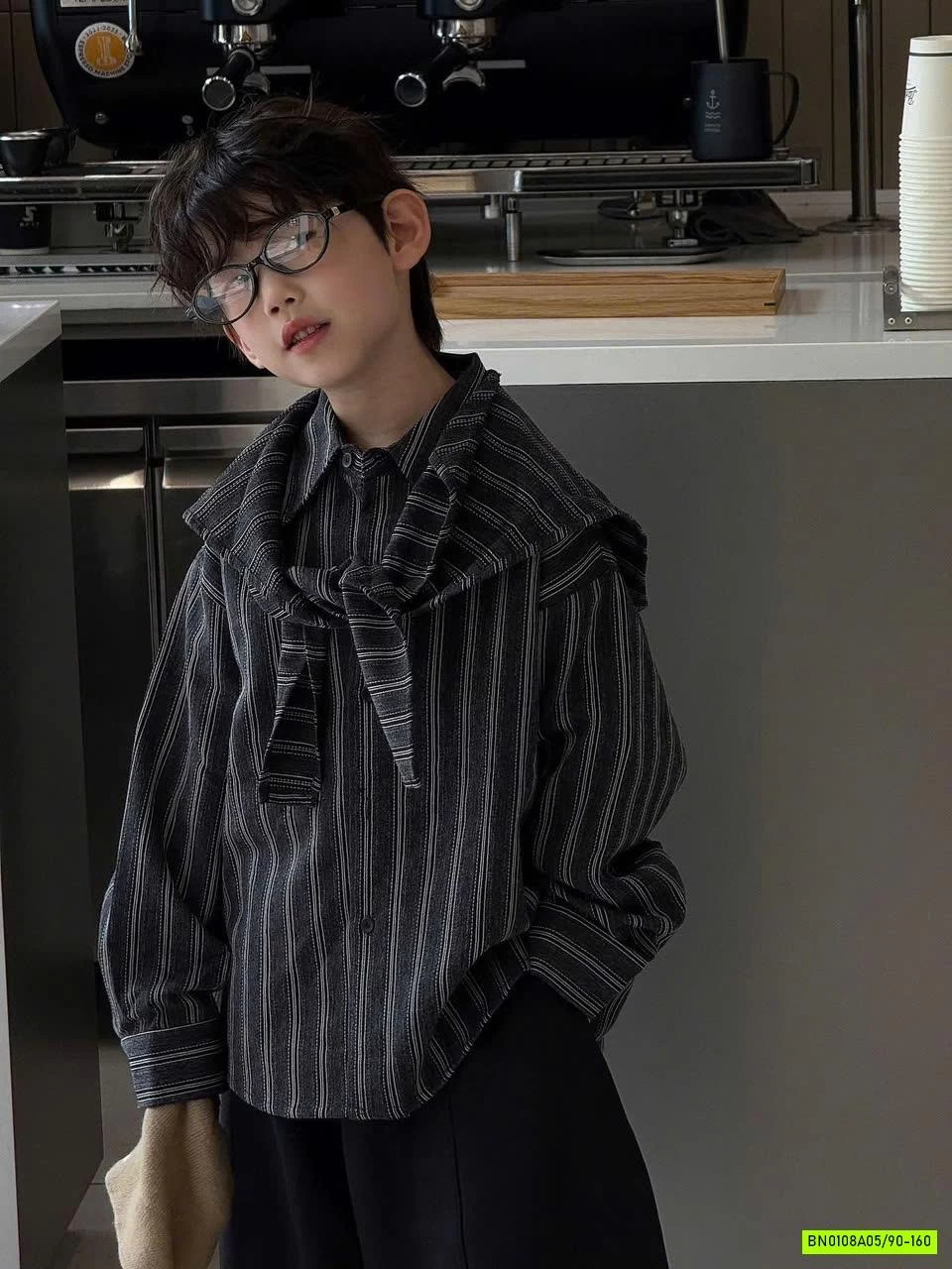 SƠ MI SỌC KÈM KHĂN CHOÀNG