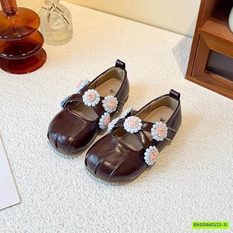 GIÀY BÚP BÊ QUAI CHÉO GẮN HOA