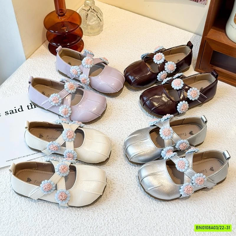 GIÀY BÚP BÊ QUAI CHÉO GẮN HOA