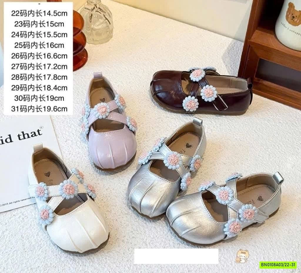 GIÀY BÚP BÊ QUAI CHÉO GẮN HOA