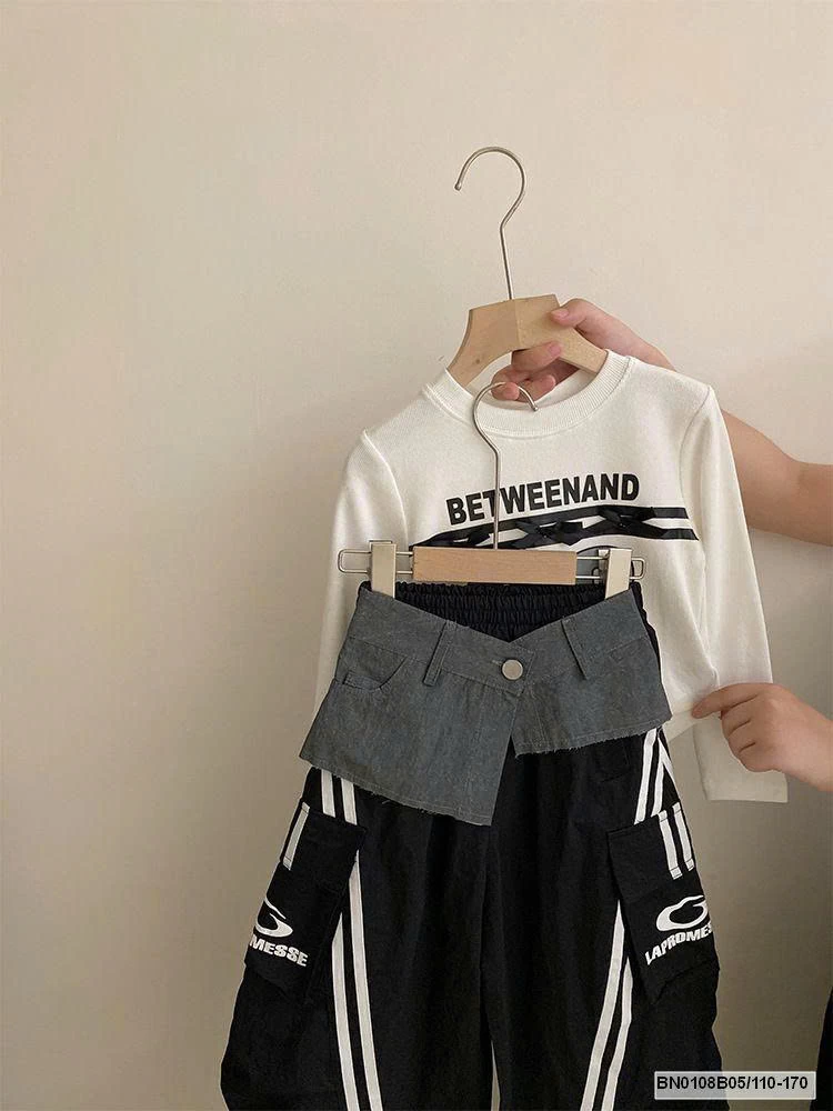 SÉT ÁO THUN DÁNG NGẮN MIX QUẦN THỂ THAO