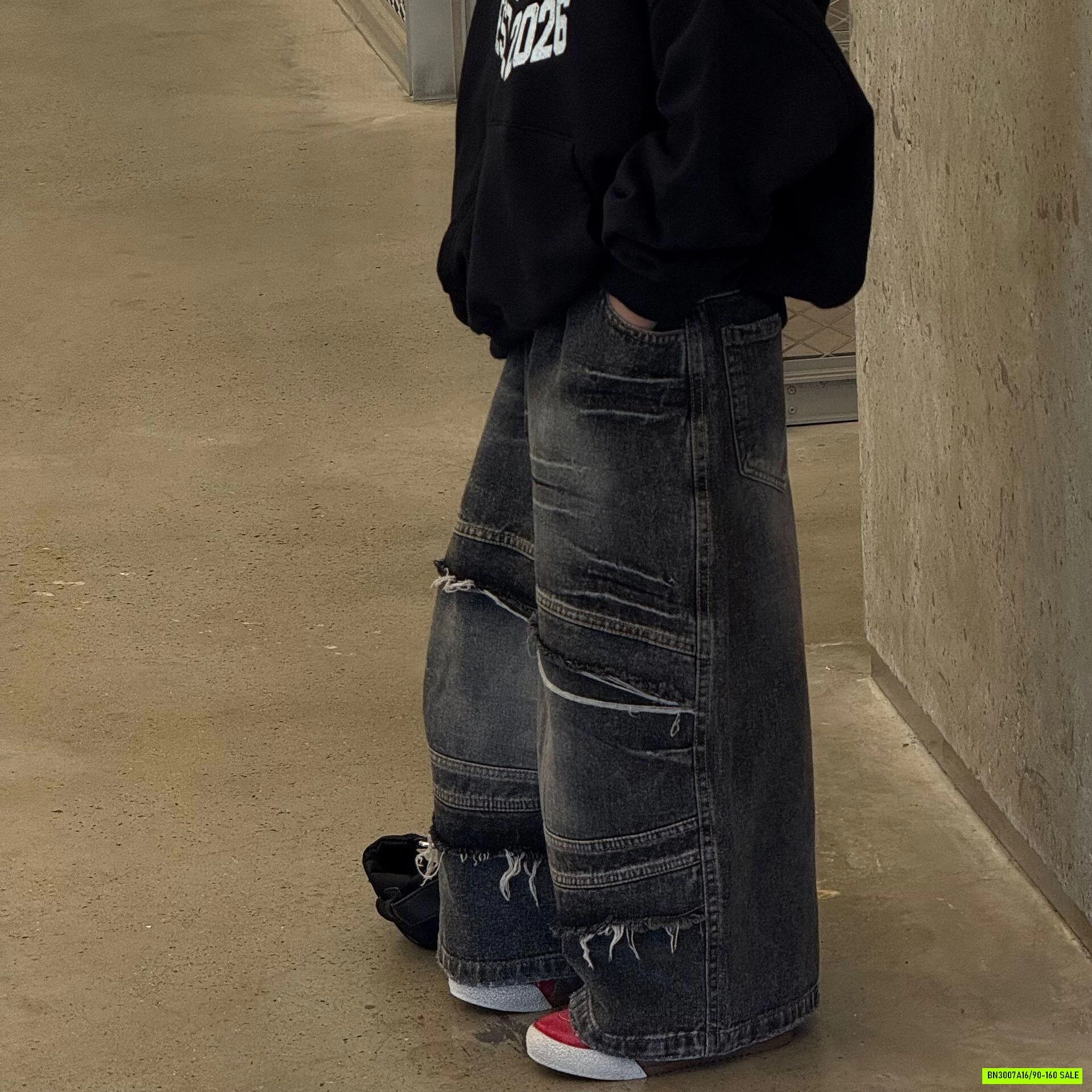 JEANS SUÔNG ĐEN RÁCH LOANG FANSHU
