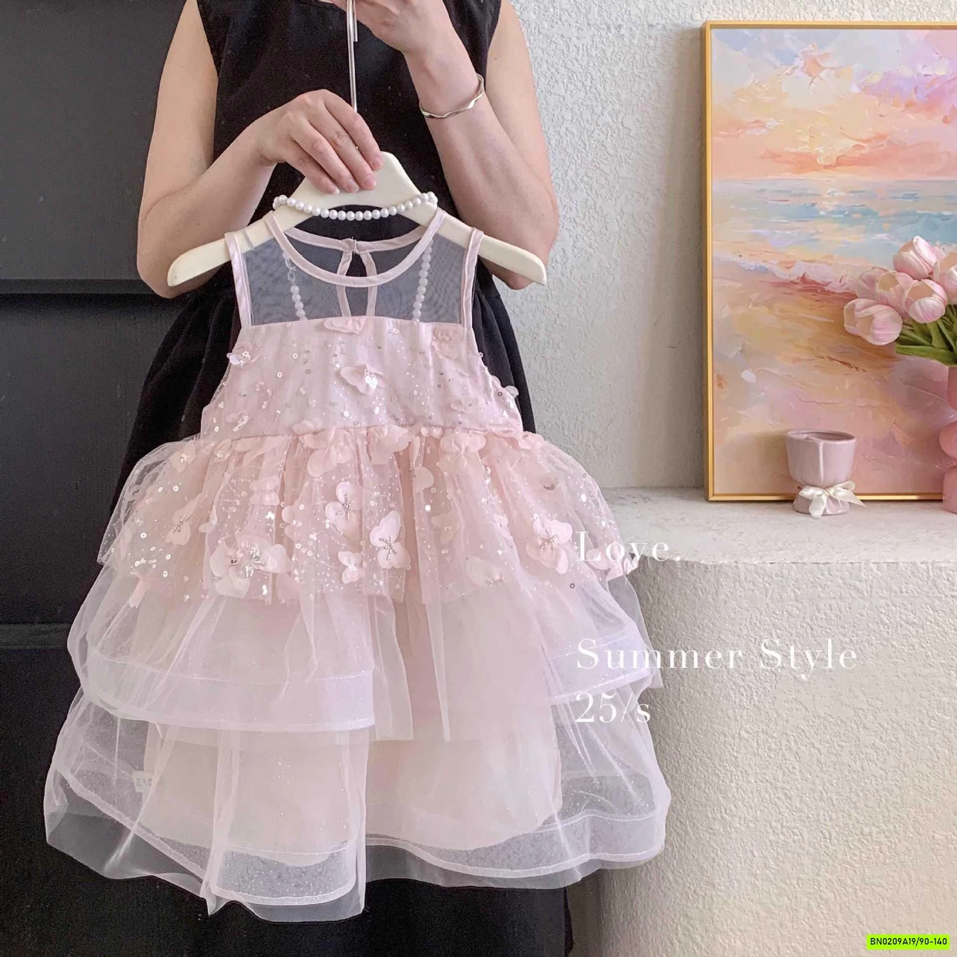 ĐẦM HỒNG CÔNG CHÚA GẮN BƯỚM