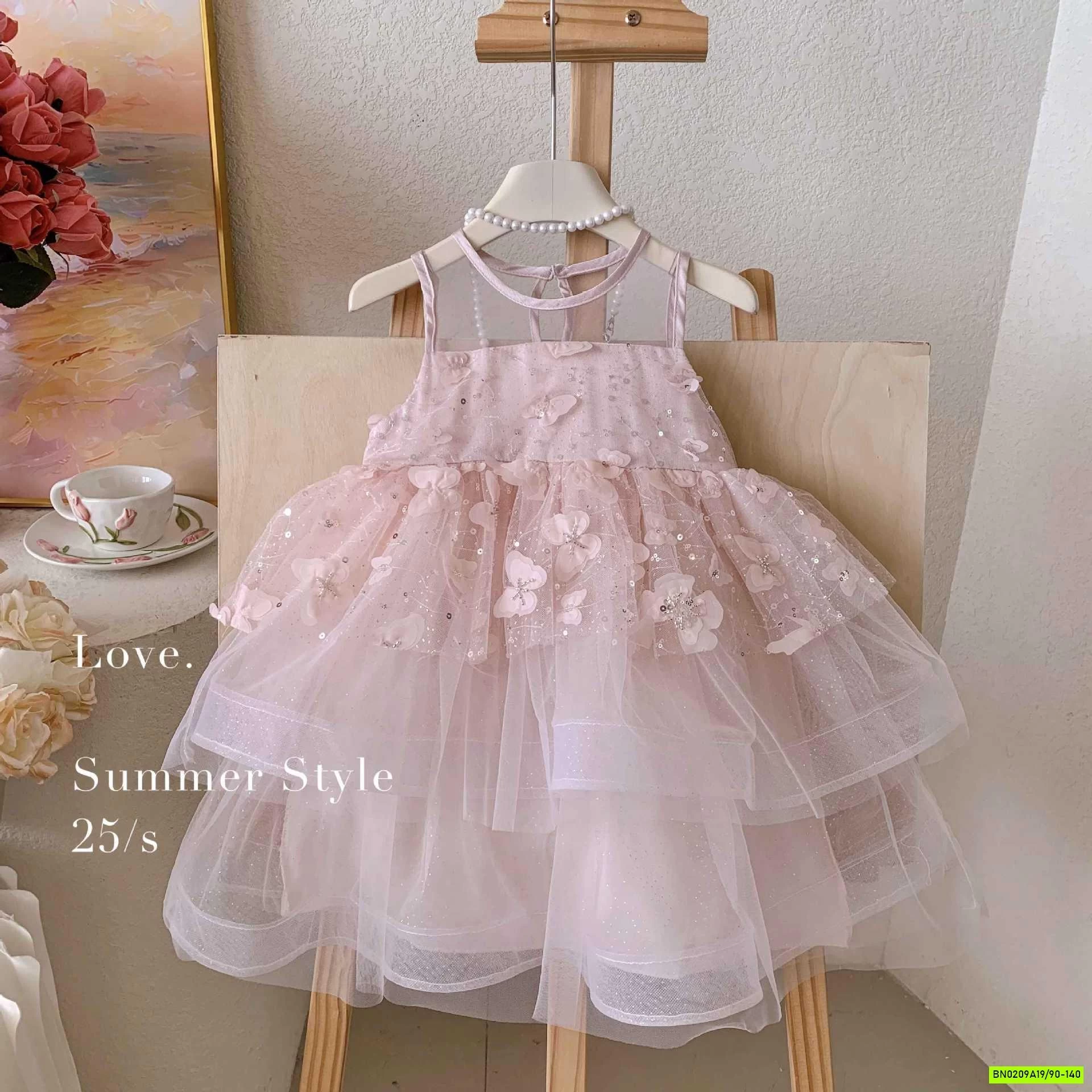 ĐẦM HỒNG CÔNG CHÚA GẮN BƯỚM