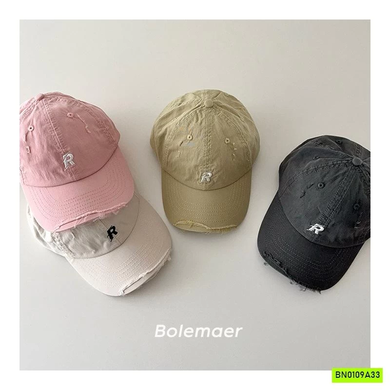 MŨ KẾT RÁCH CHỮ R