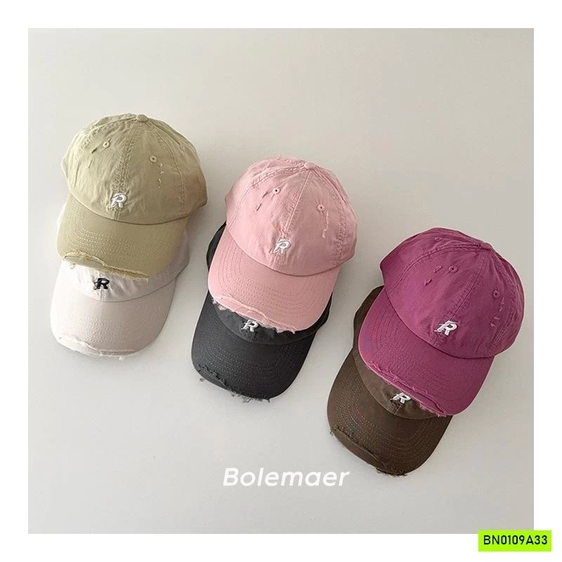 MŨ KẾT RÁCH CHỮ R