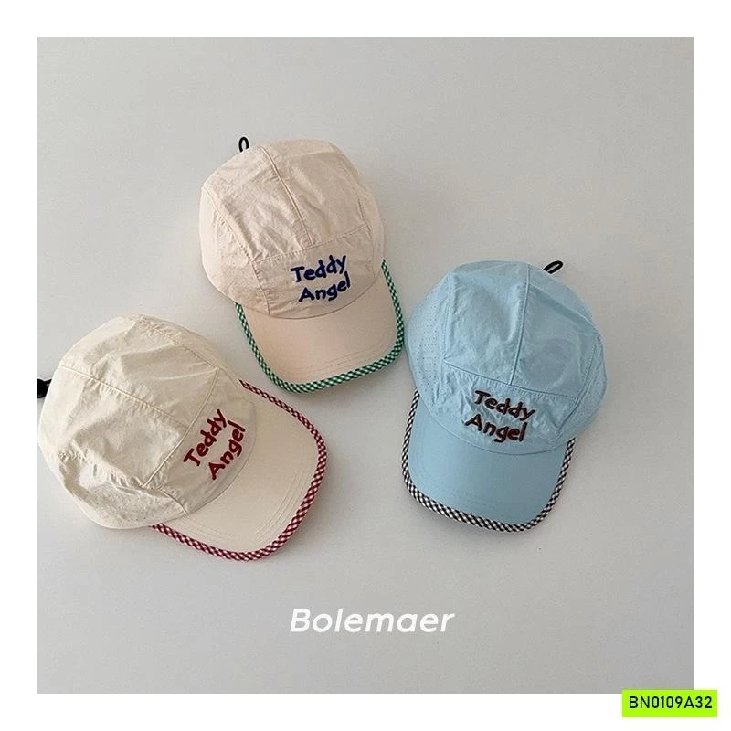 MŨ KẾT GIÓ THÊU CHỮ VIỀN MÀU