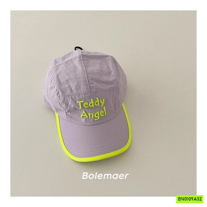 MŨ KẾT GIÓ THÊU CHỮ VIỀN MÀU