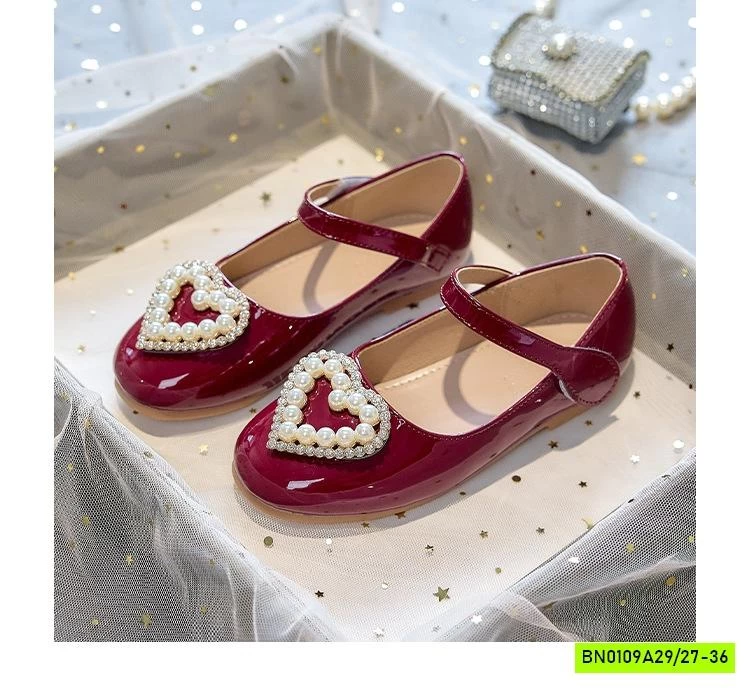 GIÀY BÚP BÊ GẮN TRÁI TIM NGỌC