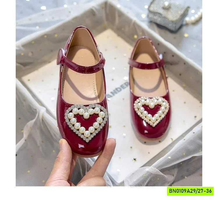 GIÀY BÚP BÊ GẮN TRÁI TIM NGỌC