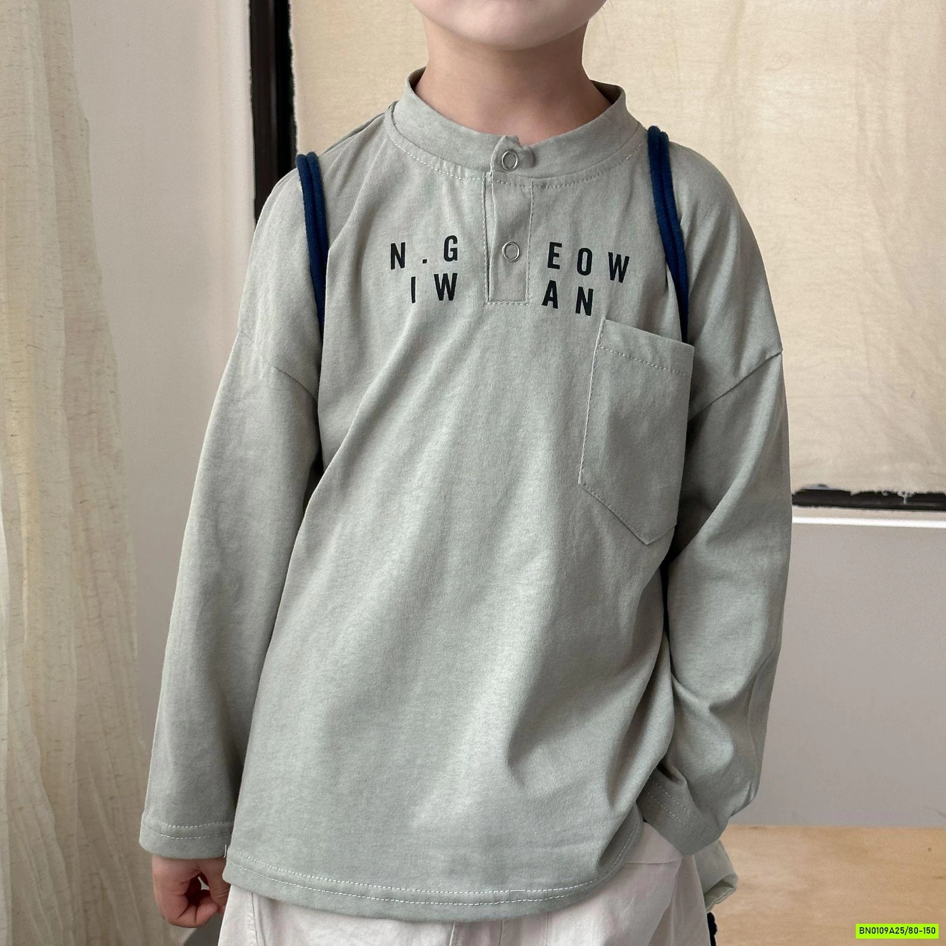 ÁO THUN CỔ TRỤ IN CHỮ