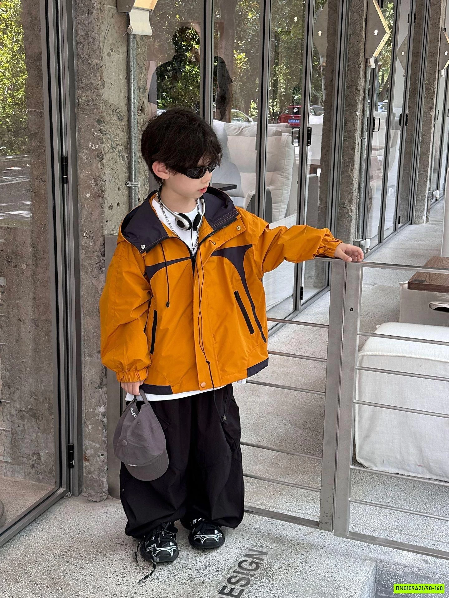 KHOÁC GIÓ CAM LIỀN MŨ CÁ TÍNH