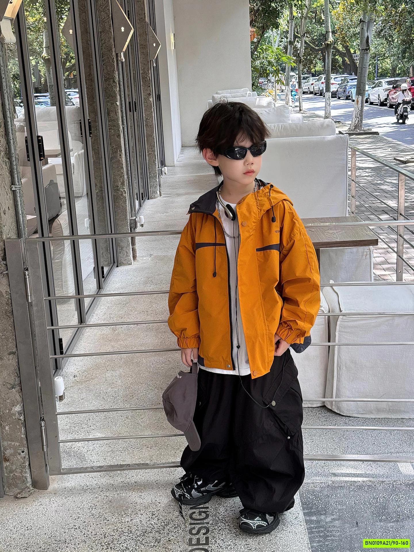 KHOÁC GIÓ CAM LIỀN MŨ CÁ TÍNH