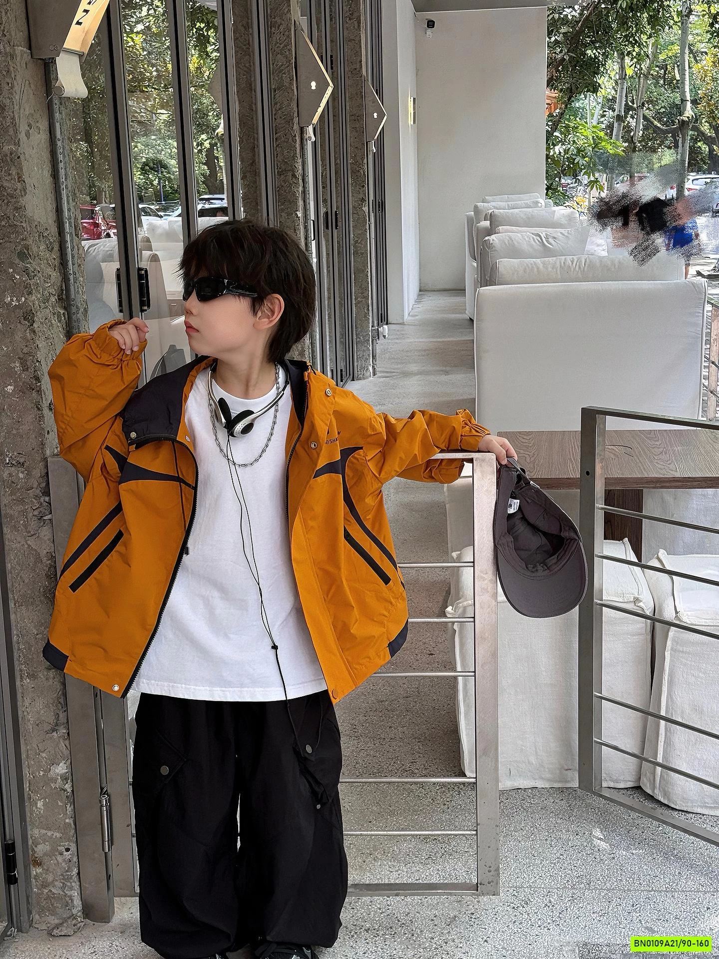 KHOÁC GIÓ CAM LIỀN MŨ CÁ TÍNH