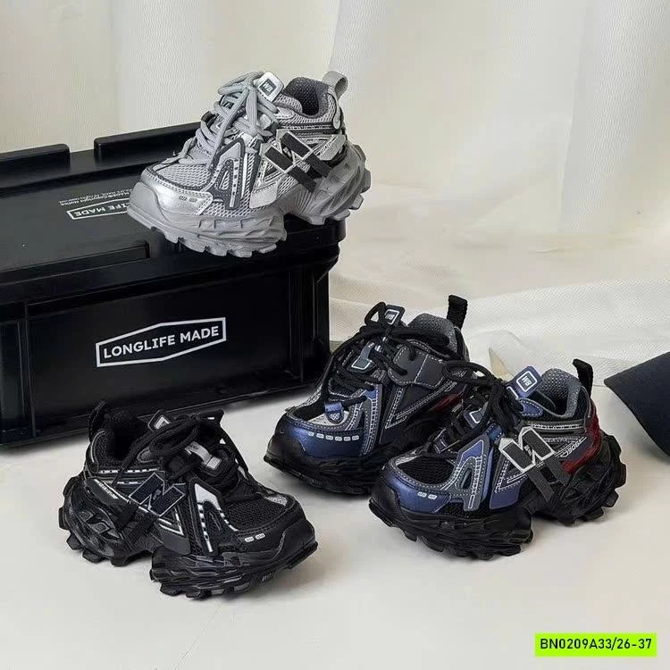 GIÀY THỂ THAO CHỮ N CHO BÉ